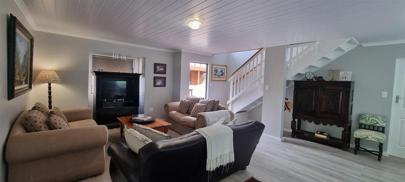 3 Bedroom Property for Sale in Dwarswegstrand Western Cape